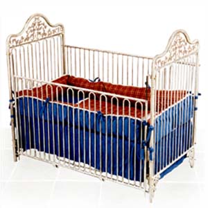Garden Iron Crib